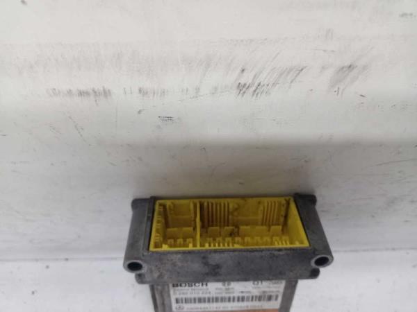 BOITIER AIRBAG VW CRAFTER/ MERCEDES SPRINTER W906 - Vue 2